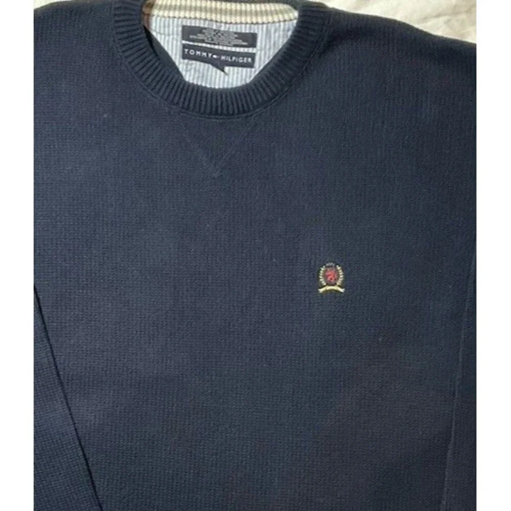 Tommy Hilfiger Men’s Navy Crest Logo Cotton Crewneck Sweater XXLT - Picture 2 of 5
